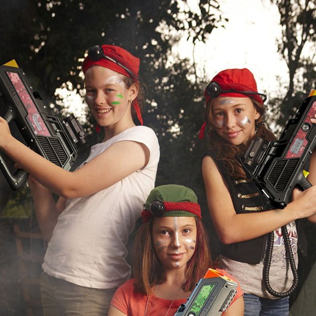 girls loves to play laser tag 